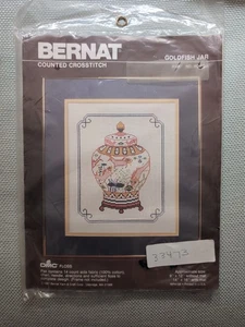 Vintage 1987 BERNAT gezählt Kreuzstich Kit Goldfisch Glas Fisch Vase H04168 9x12" - Bild 1 von 7