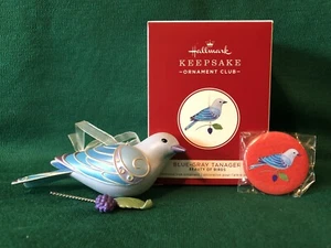 Hallmark Beauty Of Birds 2019 KOC Event Exculsive Blue-Gray Tanager REPAINT +PIN - Bild 1 von 8