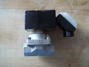 NEW CKD GENERAL PURPOSE STAINLESS STEEL PILOT 2 PORT SOLENOID VALVE 3/4" PORTS - Picture 1 of 5