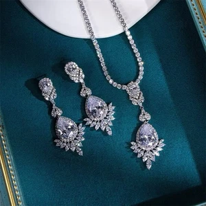zirconia  Crystal Bride Wedding necklace and earrings set - Picture 1 of 4