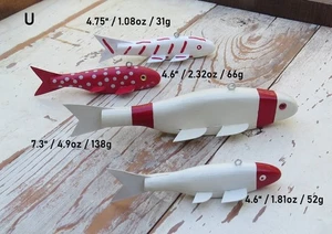 4 Volkskunst Handarbeit/bemalt Holz Fisch Köder Speeren/Eisangeln gewichtet (U) - Bild 1 von 1