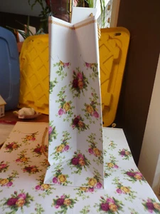Choice Royal Albert Old Country Roses Bone China/Porcelain Collectibles - Picture 1 of 173