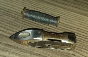 Singer Sewing Machine 127 and 128 Bullet Shuttle #54504 and 1 Long Bobbin - Picture 1 of 1
