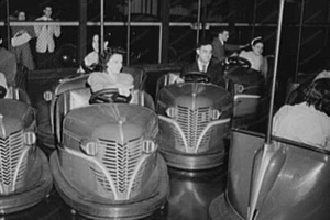 Connecticut State Fair Bumper Car 1940s Professional Photo Lab Reprint 1 - Imagen 1 de 1