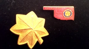 Vintage Oklahoma Boy State Sehr guter Erhaltungszustand Pin und Eichenblatt Pin KOSTENLOSER VERSAND - Bild 1 von 5