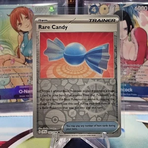 Raro Caramelo 191/198 Pokémon Escarlata y Violeta Juego de Cartas Coleccionables Holograma Inverso Casi Nuevo/Muy Nuevo - Imagen 1 de 2
