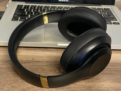 Apple Beats By Dre Apple Studio 3 Bluetooth Wireless Headphones - Black & Gold - Image 1 of 4