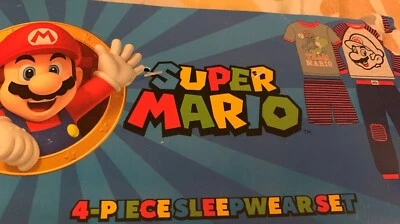 Juego de ropa de dormir de 4 piezas Super Mario Foto 1 de 3