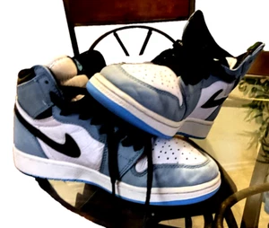 Size 5.5- Jordan 1 Retro OG High University Blue - Picture 1 of 19