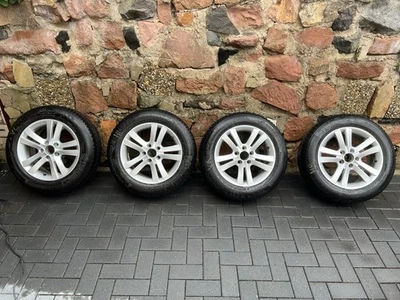 Winterreifen auf Alufelgen - Bild 1 von 4