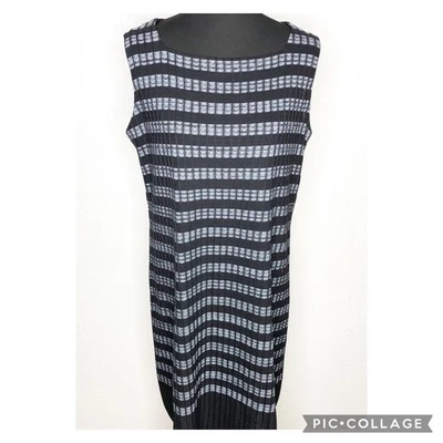 Vestido midi Misook preto azul cinza geométrico listrado sem mangas malha tamanho Grande - Imagem 1 de 4
