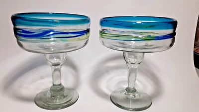 Juego de 2 vasos hechos a mano Margarita de 6,25" x 5" verde claro azul aguamarina detalles Foto 1 de 4