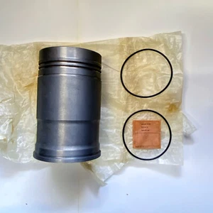 REO Truck Mahle Piston Assembly Part# R-464 - Picture 1 of 3