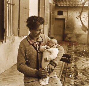 FRANCE Femme avec bébé Famille 1929 Photo Plaque de verre Stereo Vintage P30L1n1