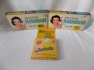 Sylvania Flashbulbs M2B (12 bulbs), M3B (12 bulbs), GE Flashbulbs AG1 (12 bulbs) - Picture 1 of 12