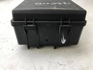 Caja de fusibles Vauxhall Corsa MK IV E X15 P17676591 - Imagen 1 de 5