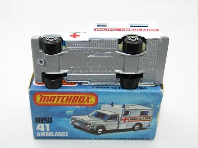 Matchbox Superfast No 41 Ambulance HTF Pacific Ambulance SILVER BASE VNMIB - Image 1 of 4
