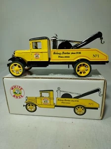 Ertl 3731 1:32 White Rose Colony Services Tow Truck Vehicle - Picture 1 of 5