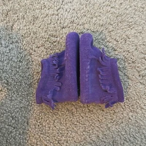 Minnetonka moccasins leather purple fringe baby size 1 - Picture 1 of 7