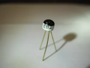 MOOG MINIMOOG. SONIC 6, MICRO, & TAURUS E112 FIELD EFFECT TRANSISTOR NOS - Picture 1 of 3