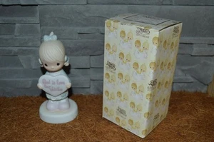 Precious Moments ~ God Is Love Dear Valentine E-7154 ~ 1981 Trinity Mark W/ Box - Picture 1 of 8