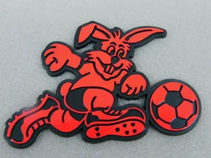 3D Aufkleber Fußball Hase rot schwarz Kaninchen Klebeschild - Picture 1 of 1
