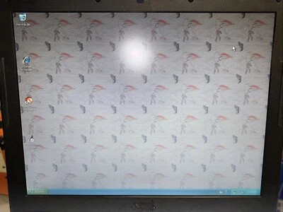 Dell Inspiron 1000 PP08S 14.1" Win XP, 30gb HD, 2.20ghz, 224mb Ram W/ Power READ - Image 1 of 4