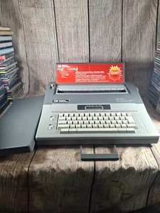 SMITH CORONA SD 660 Electric Memory Typewriter 5A-1 Dictionary Manual TESTED A+ - Picture 1 of 9