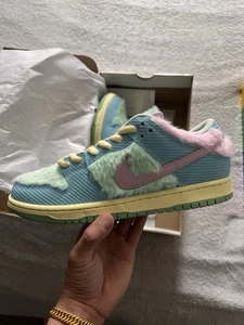 Size 8.5 - Nike Verdy x Dunk SB Low Visty - Picture 1 of 3