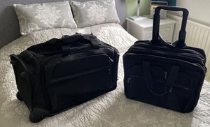 Tumi Bundle 2x wheel-ons - EXC/nr MINT condition - FANTASTIC Quality and Luxury - Picture 1 of 13