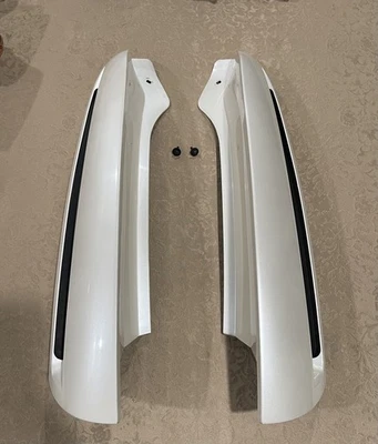 2002-2006 Cadillac Escalade Rear D Pillar Molding Trim Panel Set White LH RD OEM - Image 1 of 4