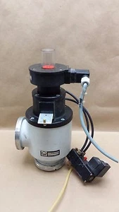 Leybold Right Angle Valve 287 85, Burkert 617663C #4476 - Picture 1 of 6