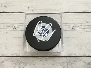Leo Komarov Signed Toronto Maple Leafs Hockey Puck Autographed NHL g - Picture 1 of 1