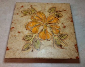Vtg 8"x8" Trivet MCM Natural Tone pointillism Leaves Flower ITALY w Plastic Feet - Picture 1 of 10