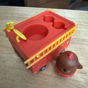Jazzwares Hey Duggee Dog Fire Truck 2014 Red Rescue And Figure With Ladders - Picture 1 of 13