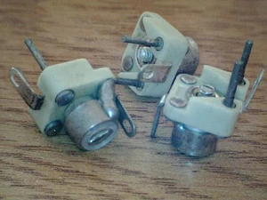 C16 Military tubular trimmers 10 pF Pin Mount Jackson Brothers H57 - Picture 1 of 1