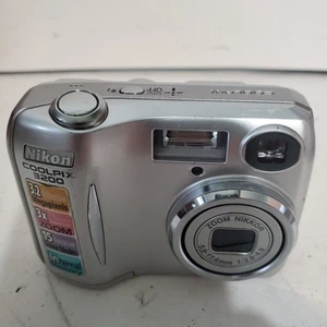 Nikon Coolpix E3200 3.2 MP Digital Camera UNTESTED - Picture 1 of 10