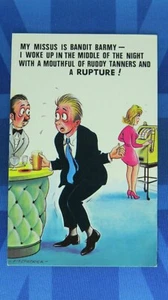 Postal Cómic Risque Bamforth 1972 Un Brazo Bandido Ruptura Tema Nº 20 - Imagen 1 de 2