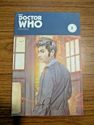 Novela gráfica 10th Dr Doctor Who Omnibus 2 IDW Foto 1 de 3