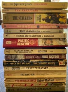 Vintage Western Fiction Paperback Book Lot Of 15 Mens Stories & Romance - Bild 1 von 9