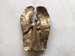 Andrea Zrenner Skulptur Wegbegleiter Engel Bronze gemarkt 13,5 cm Maria Laach - Bild 1 von 2