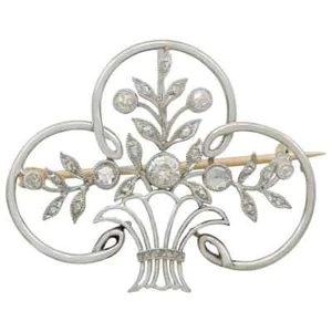 Beautiful Women's 935 Silver 2.95CT Round White Simulated Shiny Sapphire Brooch - Picture 1 of 10