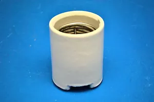 Leviton 8780 Keyless Porcelain Mogul Base Lampholder 1500W 600V W/Slide Terminal - Picture 1 of 8