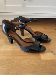 EUC Sofft Women's Grazia Black Patent Sandal Heel Size 11 M (Worn 1x)