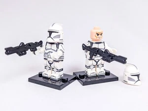 2x LEGO Star Wars Clone Trooper Fase 1 One Minifigura 40558 con Blaster - Imagen 1 de 8