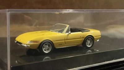 Ferrari 365 GTB/4 Daytona spider 1968 gialla auto Diecast Hot Wheels auto 1:43 - Immagine 1 di 3