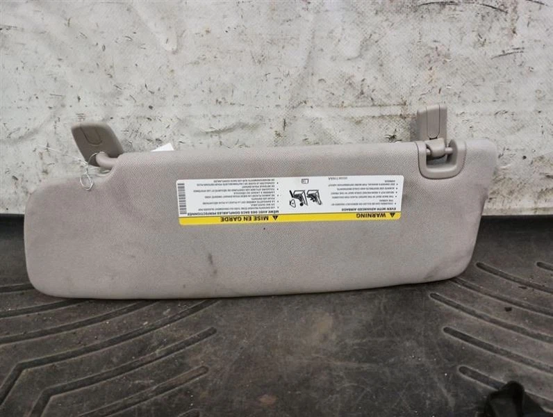 Parasol derecho pasajero 6EL06PD2AD compatible con 17-20 Pacifica 2857885 Foto 1 de 4