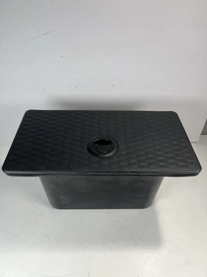 Contenedor cubby 2500 OEM 2013-2018 RAM 1500 piso trasero compartimento contenedor de almacenamiento Foto 1 de 4