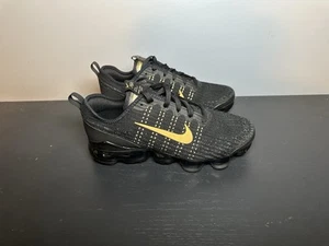 Nike Air VaporMax Flyknit 3 schwarz gold Größe 6,5Y Damen BQ5238-004 Laufschuh - Bild 1 von 8