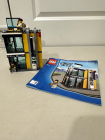 LEGO CITY: Bank & Money Transfer (3661) INCOMPLETE, Bank Build Only, See Pics 